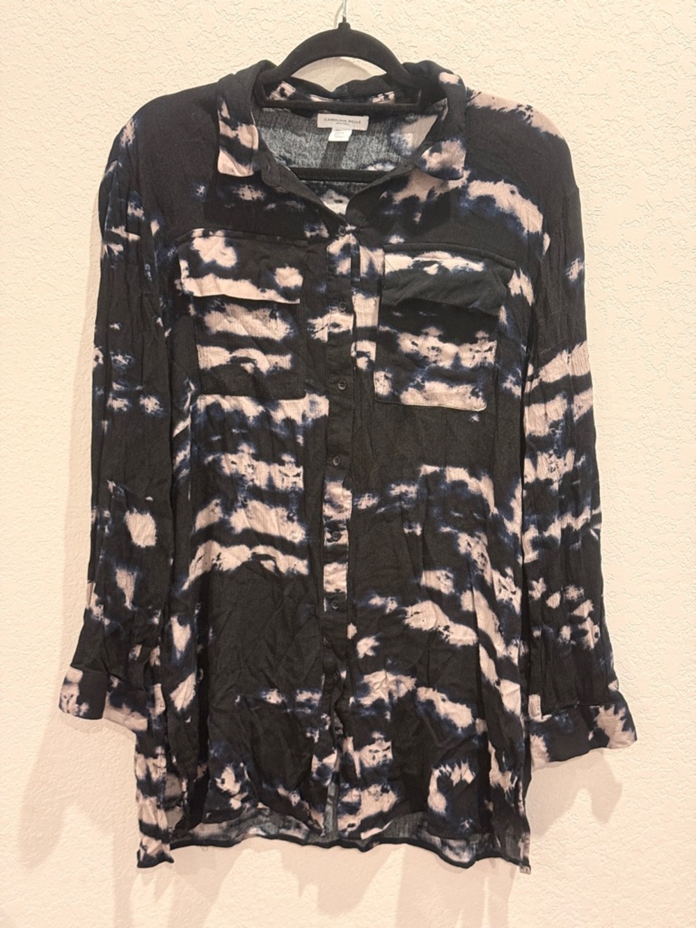 Carolina Belle Black & Cream Tie-Dye Button-Down Shirt